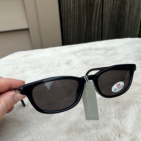 Vintage Accessories - Vintage Dead Stock After Thoughts Black Rectangular Sunglasses
